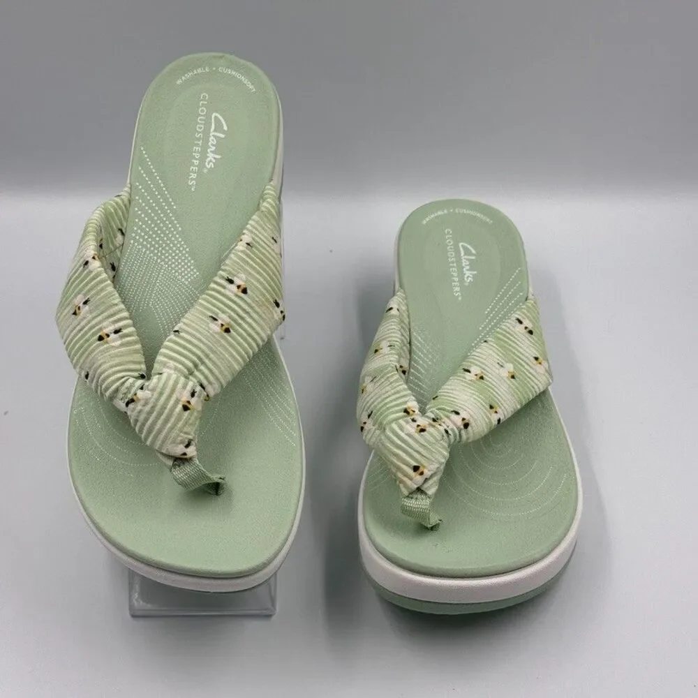 Clarks Cloudsteppers Drift Jaunt Women's 10 Green Daisy Strappy Wedge Flip Flops